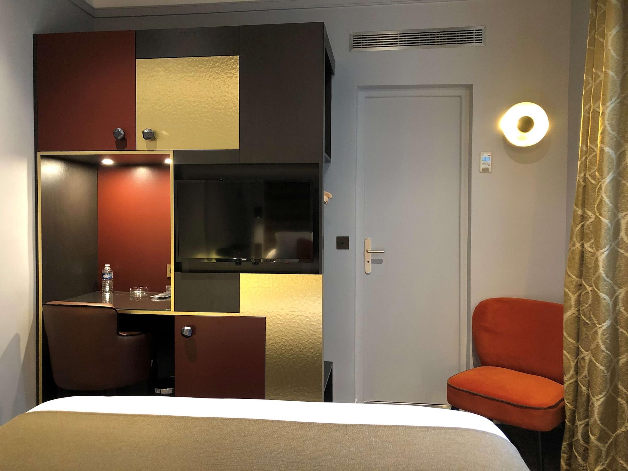 Hotel Western Sydney Opera 3*